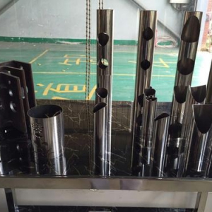 ��ά�ܲ��и�