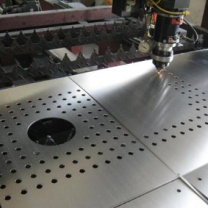 �����и���