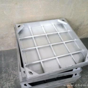 ����־���